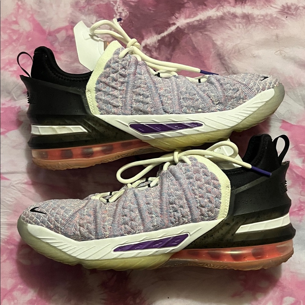 Nike Lebrons  size 6 youth or size 7.5 women’s. Worn, great shape..